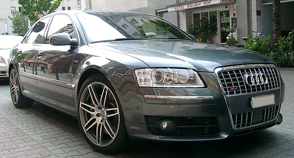 Audi S8 front 20070523.jpg