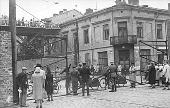 Bundesarchiv Bild 101I-270-0298-10, Polen, Ghetto Warschau, Drahtzaun.jpg