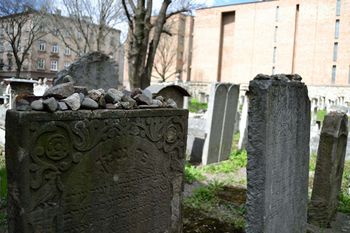 Der jüdische Friedhof.jpg