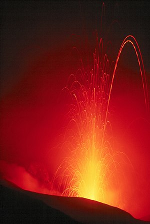 Stromboli Eruption.jpg