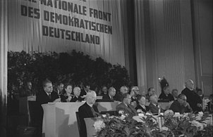 Bundesarchiv Bild 183-S88618, Berlin 1949, Gründung der DDR.jpg