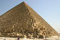 7 Weltwunder Pyramiden.jpg